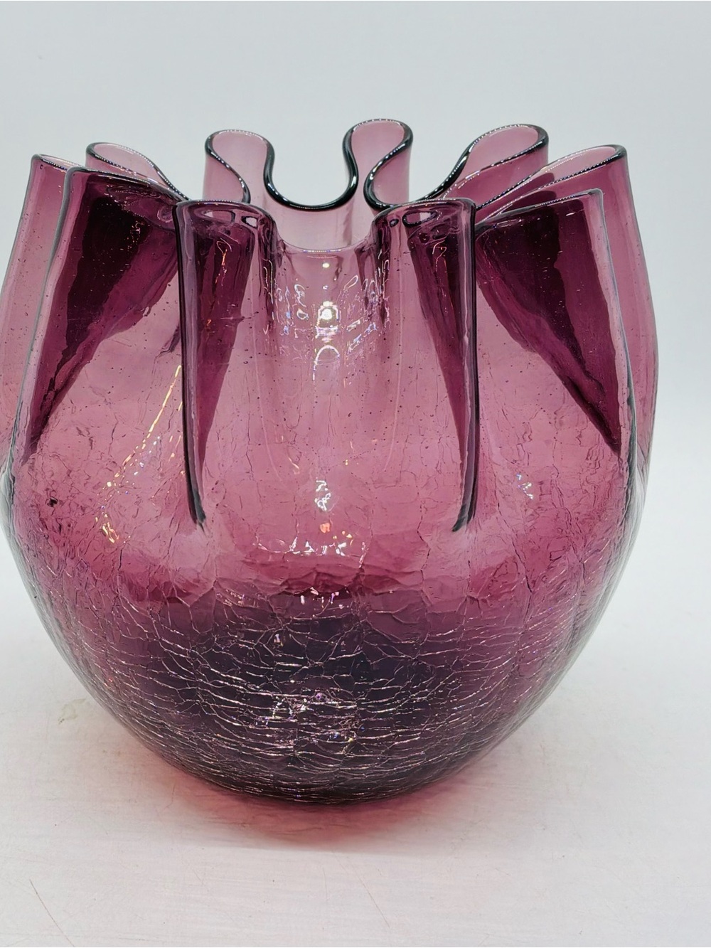 Pilgrim West Virginia 1950's VTG Amethyst Crackle Glass Crimped Edge Vase 5.5” T